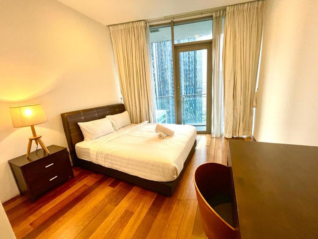 Appartamento 1 Min To Klcc Twin Tower Kuala Lumpur Esterno foto